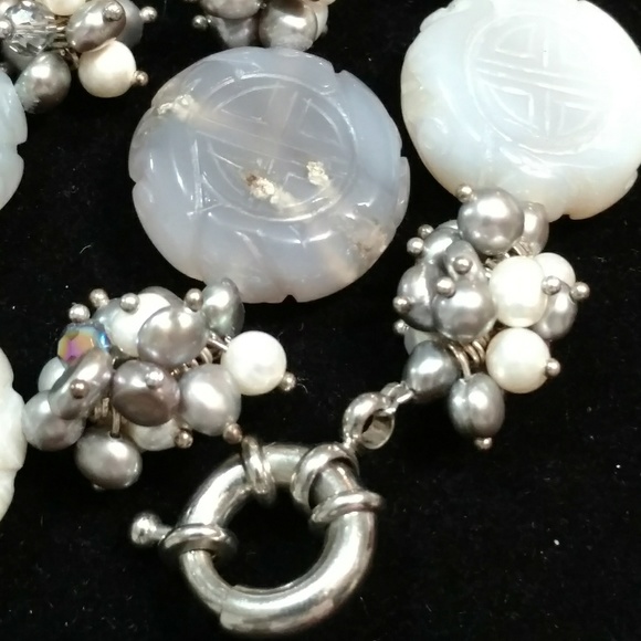 Jade Pearl Necklace - Picture 2 of 7